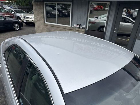 Used 2009 Toyota Camry LE FWD image 15