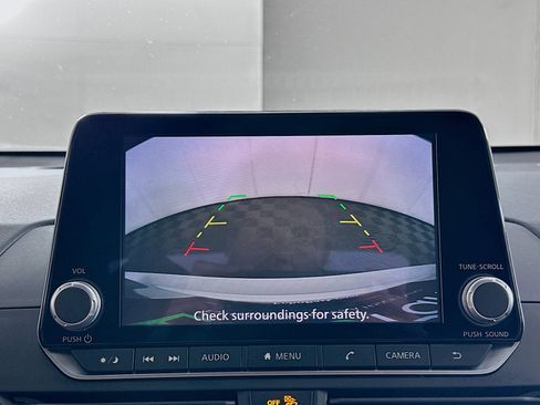 Used 2024 Nissan Altima 2.5 SV image 22