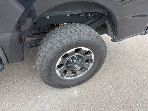 Used 2023 Ford F350 Lariat w/ Tremor Off-Road Package AWD/4WD image 11