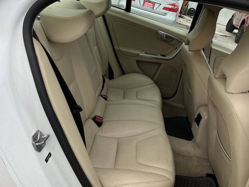 Used 2015 Volvo S60 T5 Premier w/ Convenience Package FWD image 3