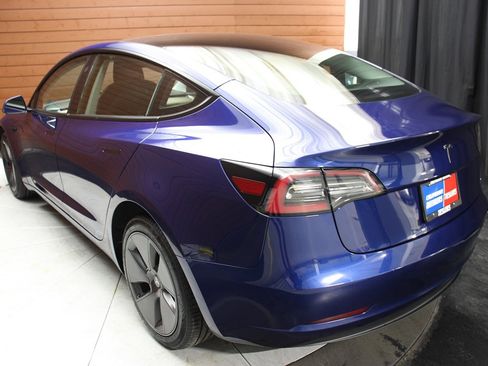 Used 2023 Tesla Model 3 Standard Range image 10