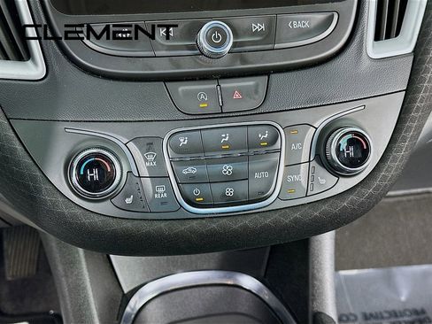 Used 2023 Chevrolet Malibu LT image 22