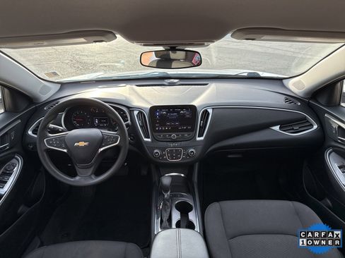 Used 2024 Chevrolet Malibu LT image 17