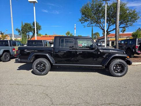 New 2026 Jeep Gladiator Willys image 3