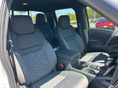 New 2026 Nissan Frontier SV AWD/4WD image 42