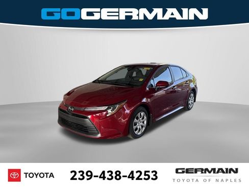 Used 2025 Toyota Corolla LE FWD image 1
