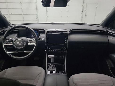 Used 2022 Hyundai Santa Cruz SEL Premium image 11