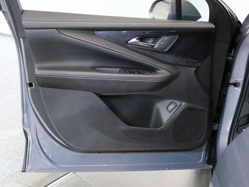 Used 2024 Chevrolet Blazer EV LT image 11