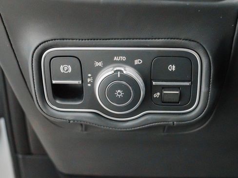 Used 2025 Mercedes-Benz G 580 w/ EQ Technology image 34