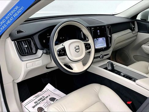 Certified 2023 Volvo XC60 B5 Plus w/ Climate Package AWD/4WD image 18