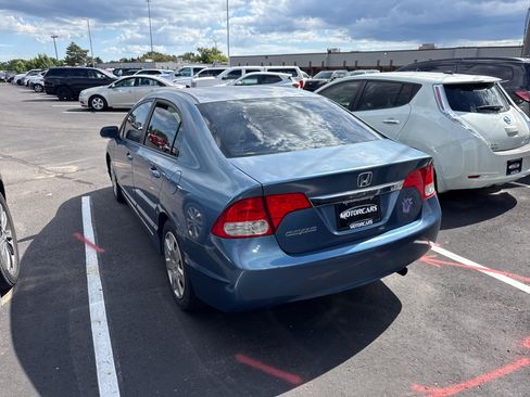 Used 2010 Honda Civic LX image 2