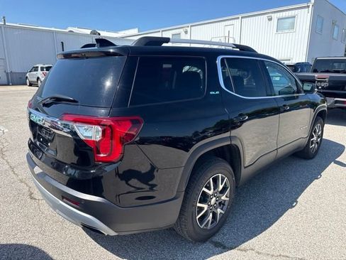 Used 2022 GMC Acadia SLE w/ Driver Convenience Package FWD image 5