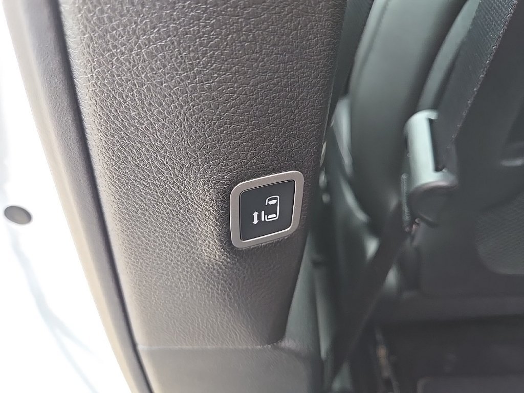 New 2026 Chrysler Pacifica Select w/ S Appearance Package FWD image 94