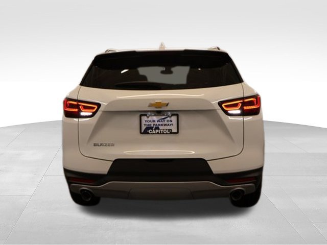 New 2026 Chevrolet Blazer LT w/ Convenience Package FWD image 4
