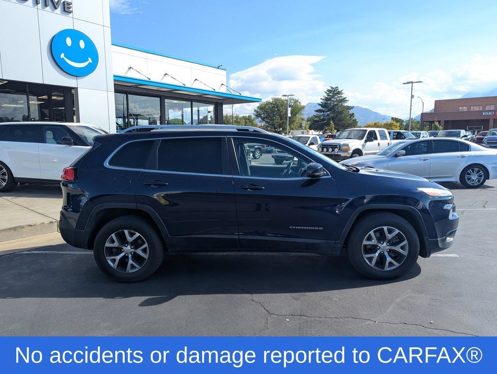 Used 2014 Jeep Cherokee Limited w/ Technology Group FWD image 2