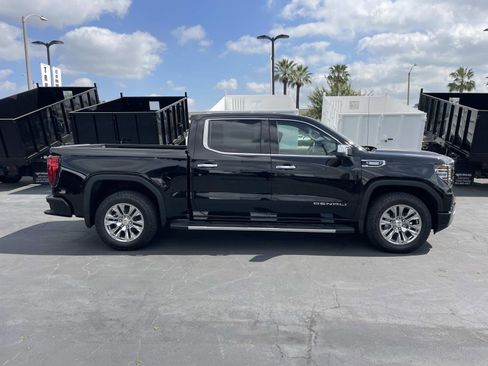 New 2026 GMC Sierra 1500 Denali w/ Technology Package image 4