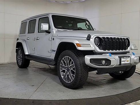 Used 2024 Jeep Wrangler High Altitude image 2