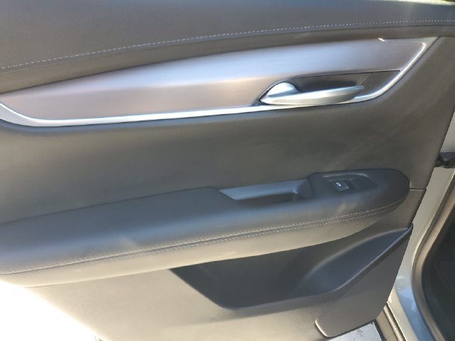 Certified 2023 Cadillac XT5 Luxury FWD image 14