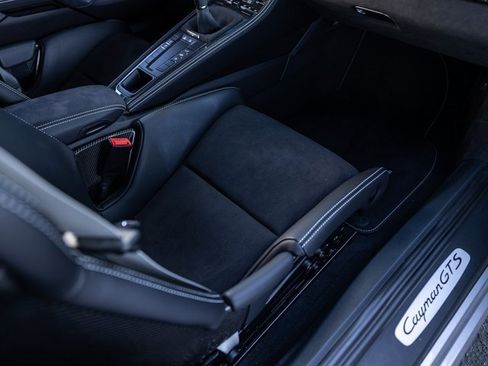 Used 2025 Porsche 718 Cayman GT4 image 47