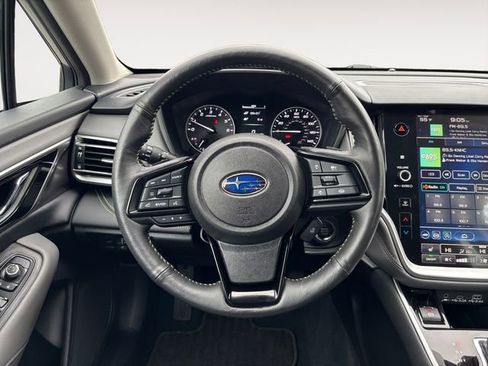 Certified 2025 Subaru Outback Onyx Edition AWD/4WD image 12