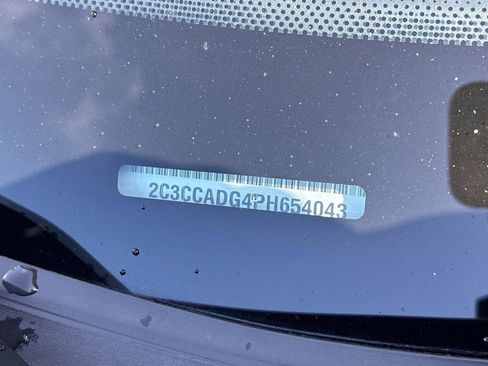 Used 2023 Chrysler 300 Touring L w/ Popular Equipment Group image 7