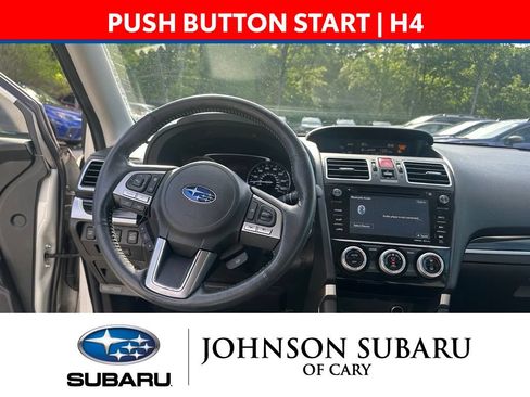 Used 2018 Subaru Forester 2.5i Touring AWD/4WD image 8
