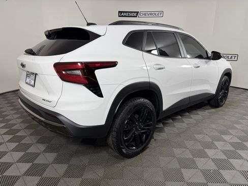 Used 2025 Chevrolet Trax ACTIV w/ Driver Confidence Package image 6