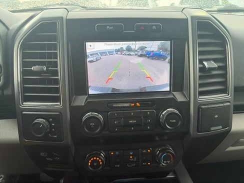 Used 2019 Ford F150 XLT w/ Equipment Group 302A Luxury AWD/4WD image 20