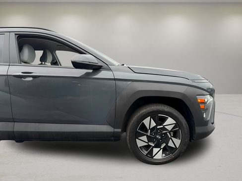 Used 2025 Hyundai Kona SEL AWD/4WD image 23