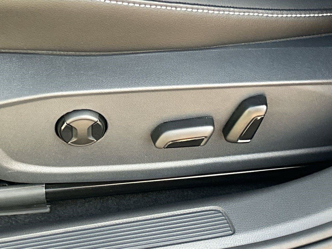 New 2027 Volkswagen Jetta SE FWD image 16