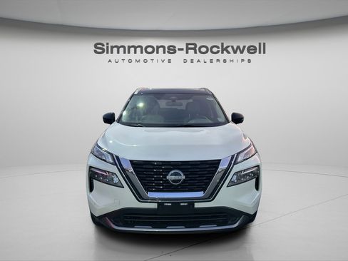 Used 2023 Nissan Rogue SL w/ SL Premium Package image 1