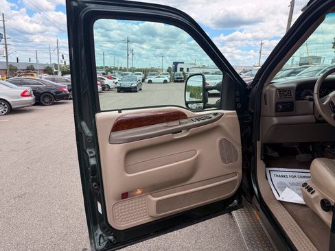 Used 2002 Ford F350 Lariat AWD/4WD image 18