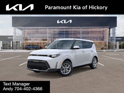 New 2025 Kia Soul LX