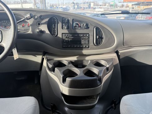 Used 2008 Ford E-350 and Econoline 350 XL image 24