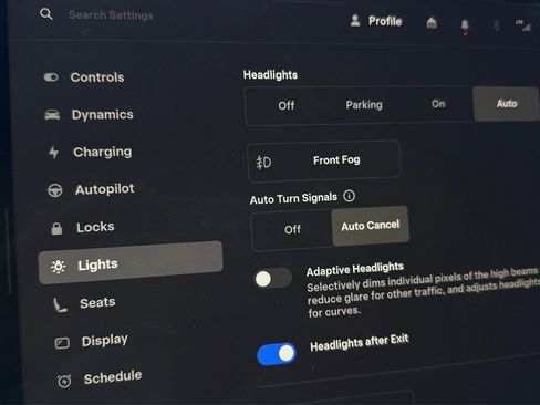 Used 2022 Tesla Model Y Performance image 23