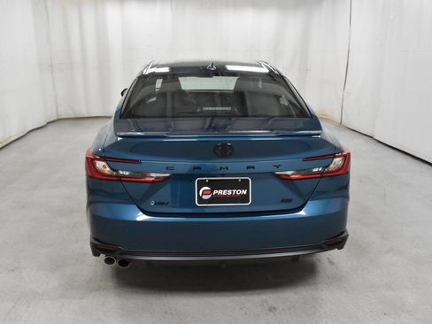 Used 2025 Toyota Camry Hybrid image 6