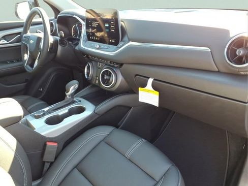New 2026 Chevrolet Blazer LT w/ Midnight/Sport Edition image 22