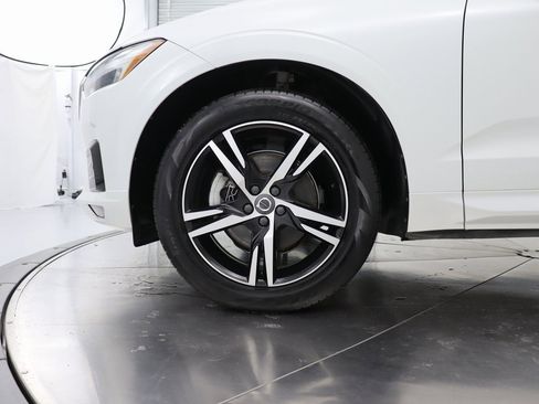 Used 2020 Volvo XC60 T5 R-Design w/ Protection Package image 42
