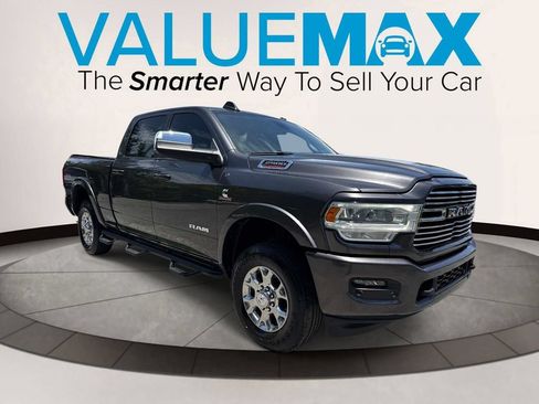 Used 2022 RAM 2500 Laramie AWD/4WD image 1