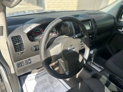 Used 2005 Nissan Frontier NISMO RWD image 12