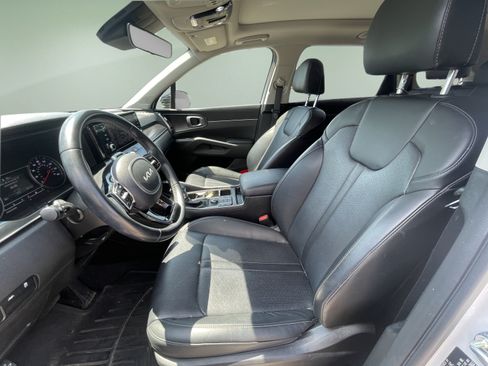 Used 2022 Kia Sorento S w/ Panoramic Sunroof Package FWD image 8