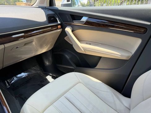 Used 2018 Audi Q5 Prestige w/ Prestige Package AWD/4WD image 20