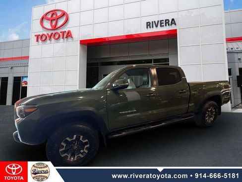 Used 2021 Toyota Tacoma TRD Off-Road w/ TRD Premium Off Road Package AWD/4WD image 8
