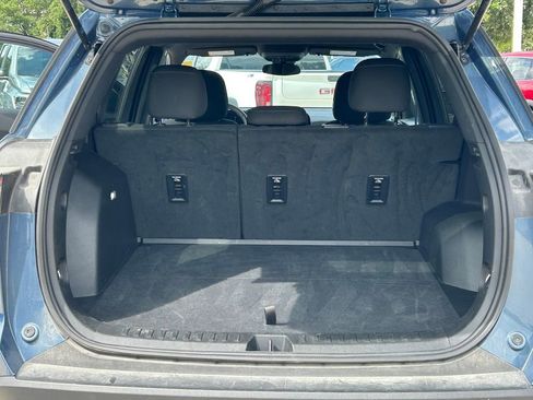 Used 2025 Chevrolet Equinox LT FWD image 13