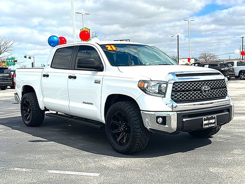 Used 2021 Toyota Tundra SR5 w/ SR5 Upgrade Package image 10