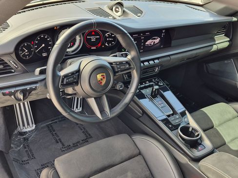 Used 2024 Porsche 911 Carrera GTS RWD image 4