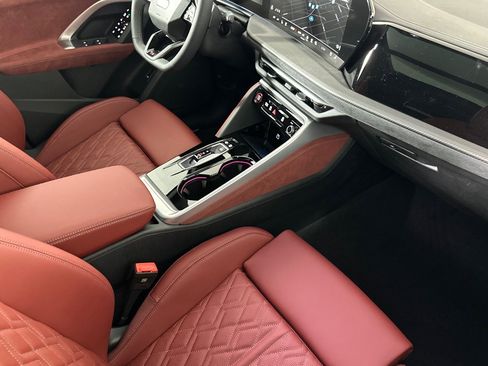 New 2025 Audi SQ5 Premium Plus image 15