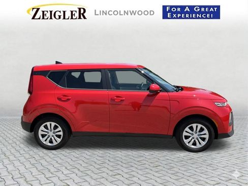 Used 2022 Kia Soul LX FWD image 8