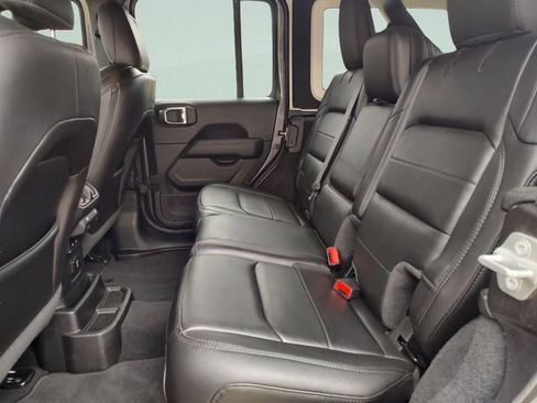 Used 2021 Jeep Wrangler Unlimited Sahara AWD/4WD image 30