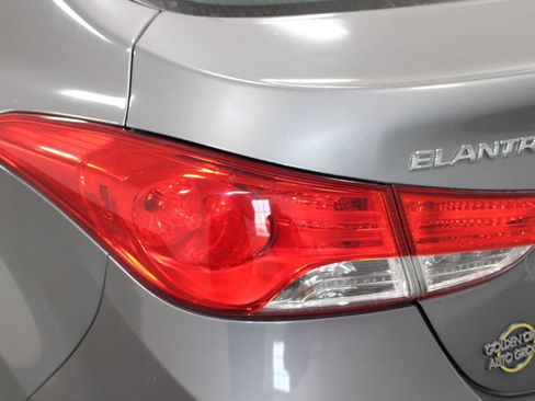 Used 2013 Hyundai Elantra GLS image 30
